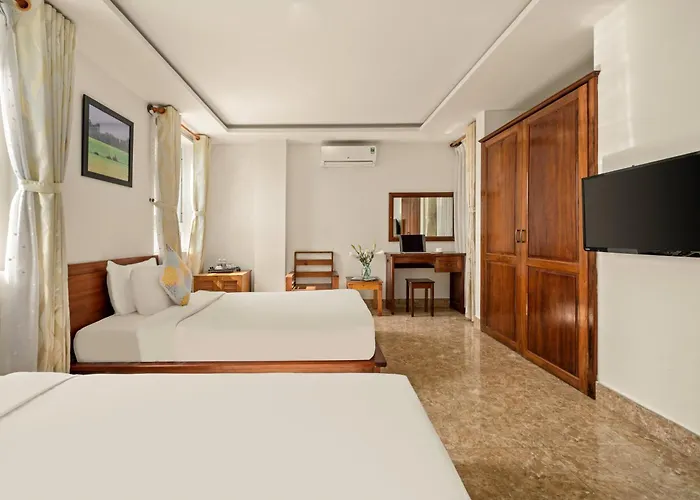 Titan Hotel Da Nang